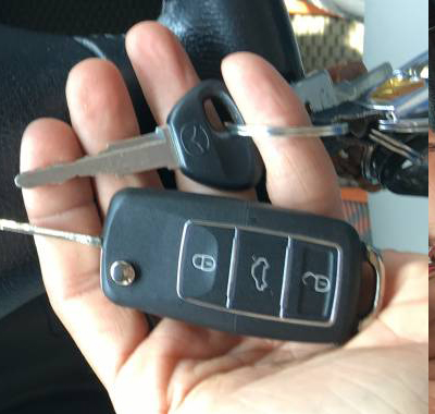 Làm chìa khóa xe Mazda3